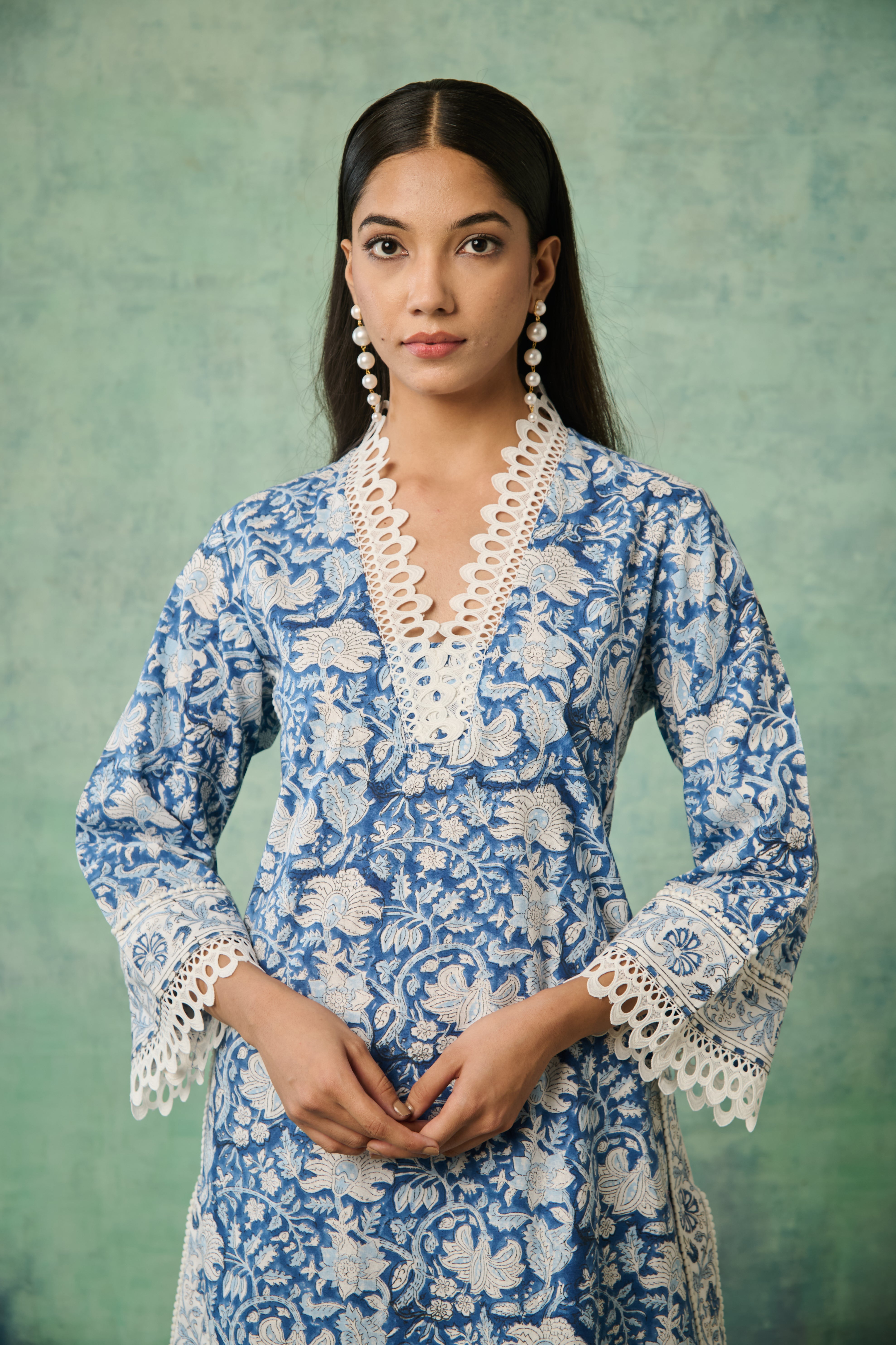 DHAARAN A-LINE SET