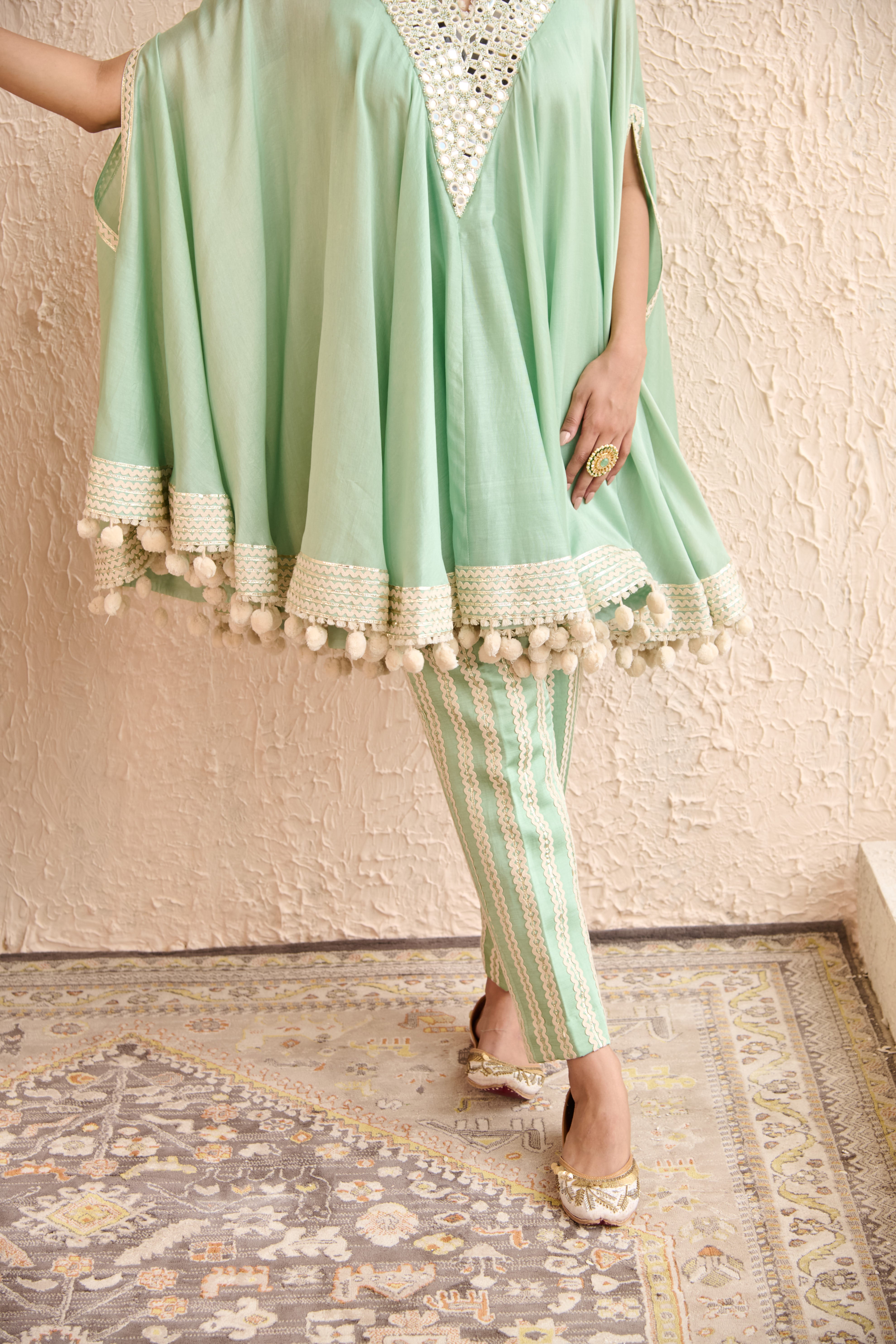 SHEESHA FLARED CAPE SET