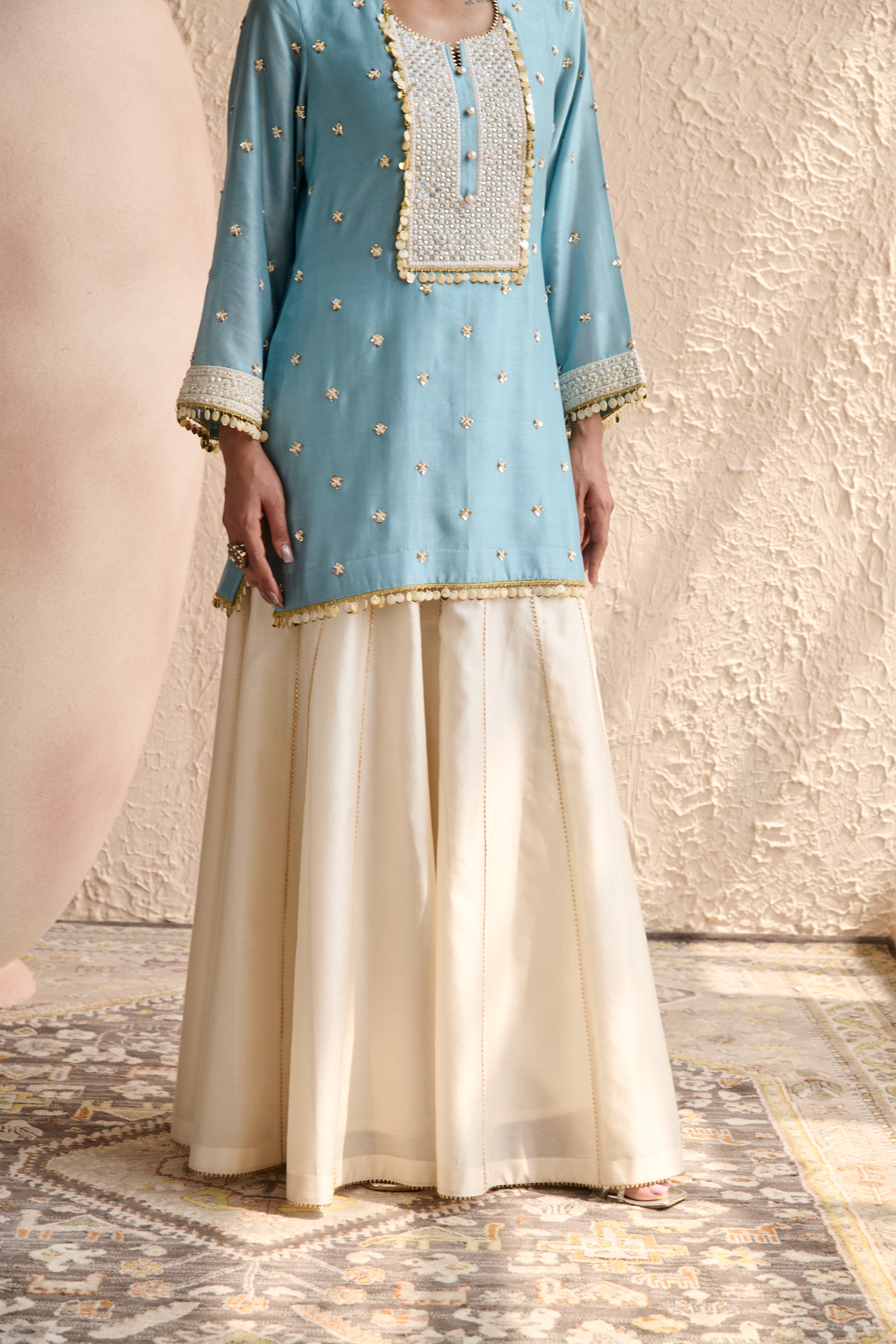HASRAT SHORT KURTA SET