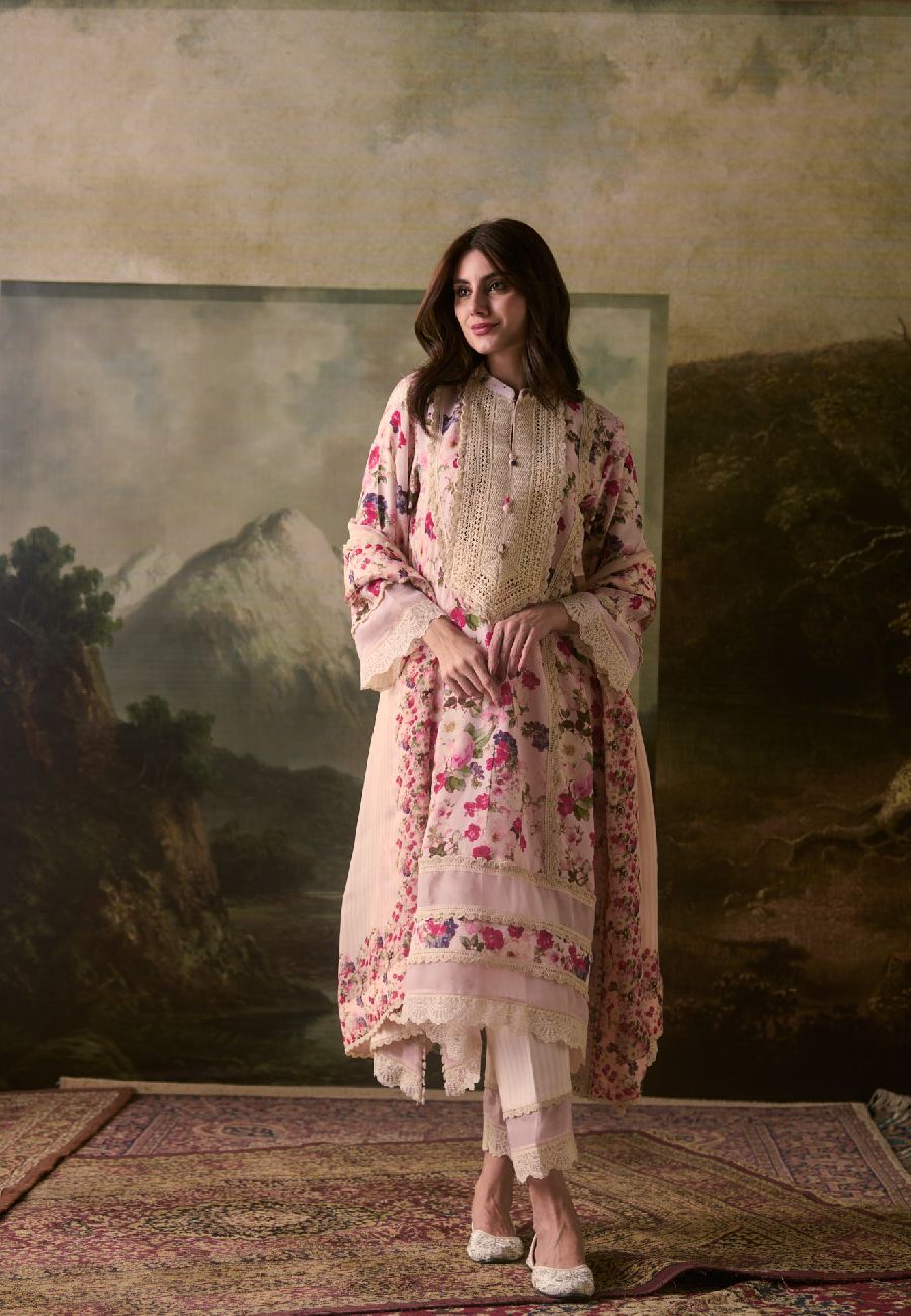 INARA HAYAT STRAIGHT SUIT