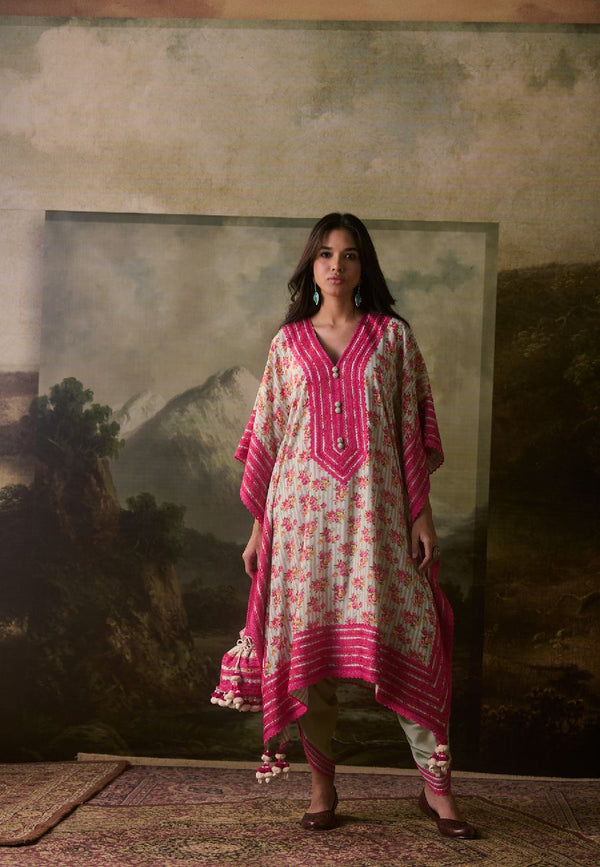 INARA NAQSH KAFTAN SET