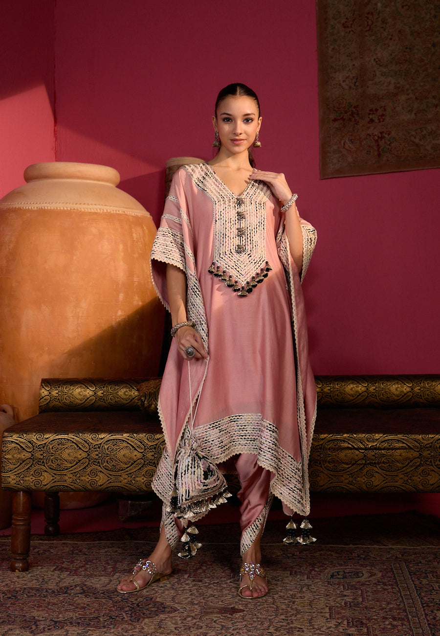 INARA PARWAAZ KAFTAN SET
