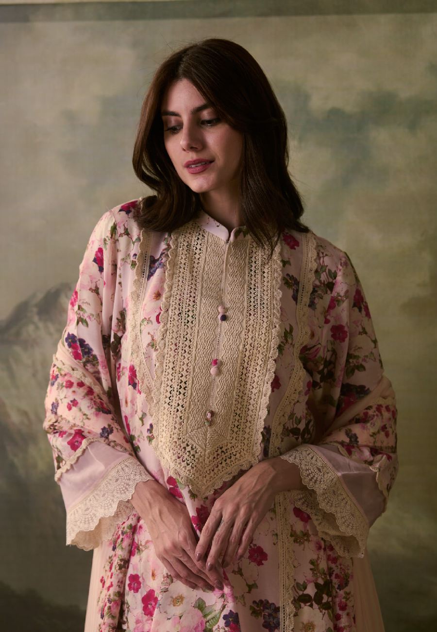 INARA HAYAT STRAIGHT SUIT
