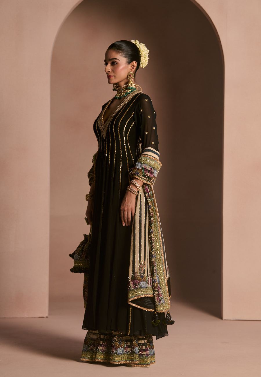 FIRDAUS EMARA ANARKALI SET