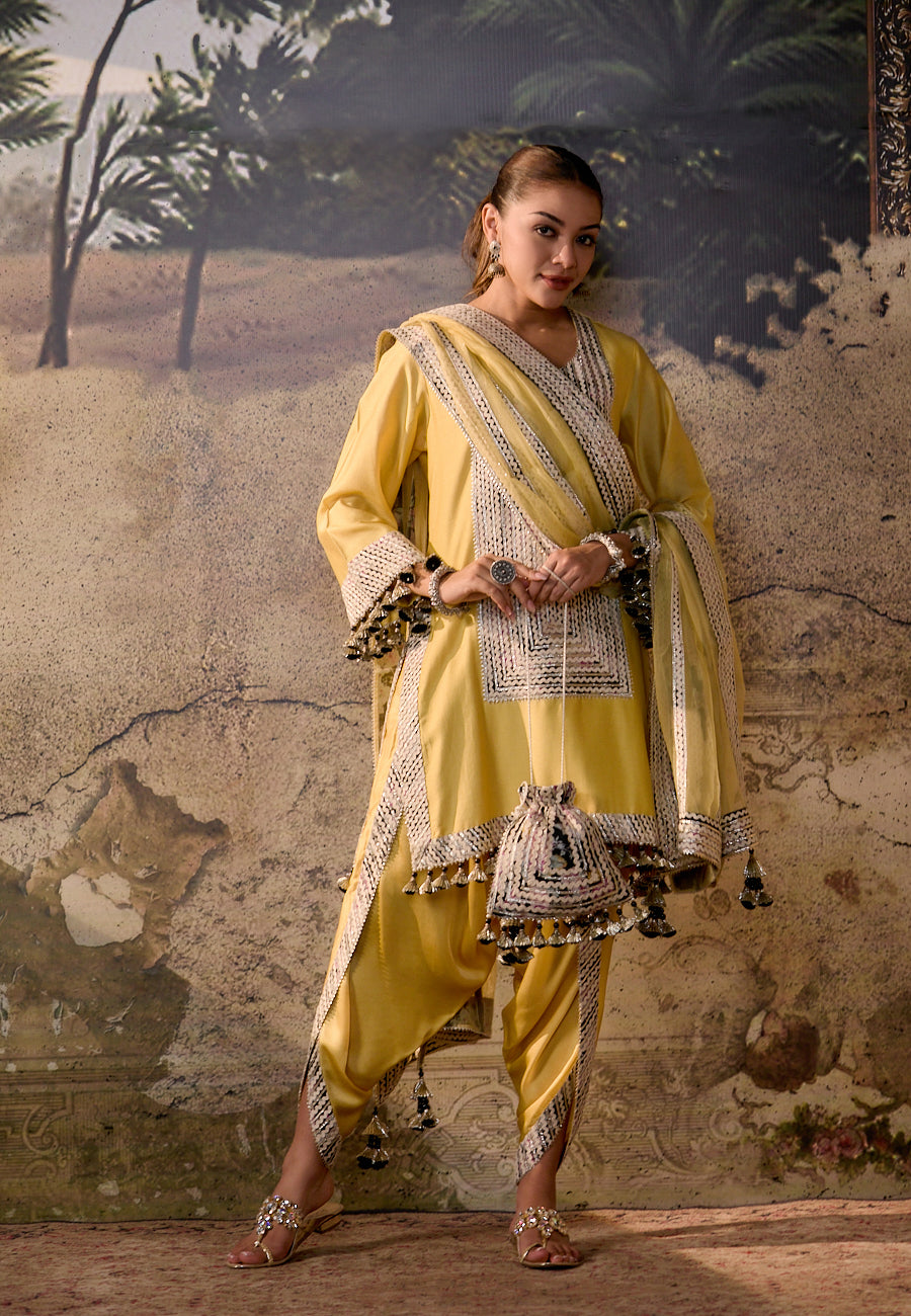 INARA NURVI STRAIGHT KURTA SET