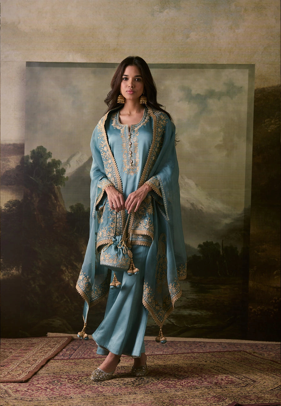 FIRDAUS NOYA CAPE SET