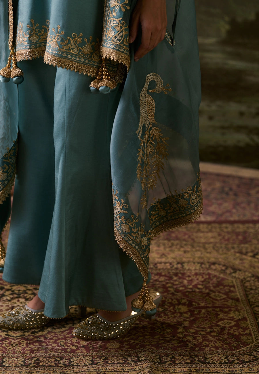 FIRDAUS NOYA CAPE SET
